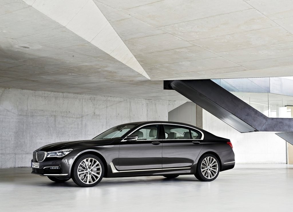 NOVA GERAÇÃO DO BMW SÉRIE 7 AGORA É OFICIAL, foto 3