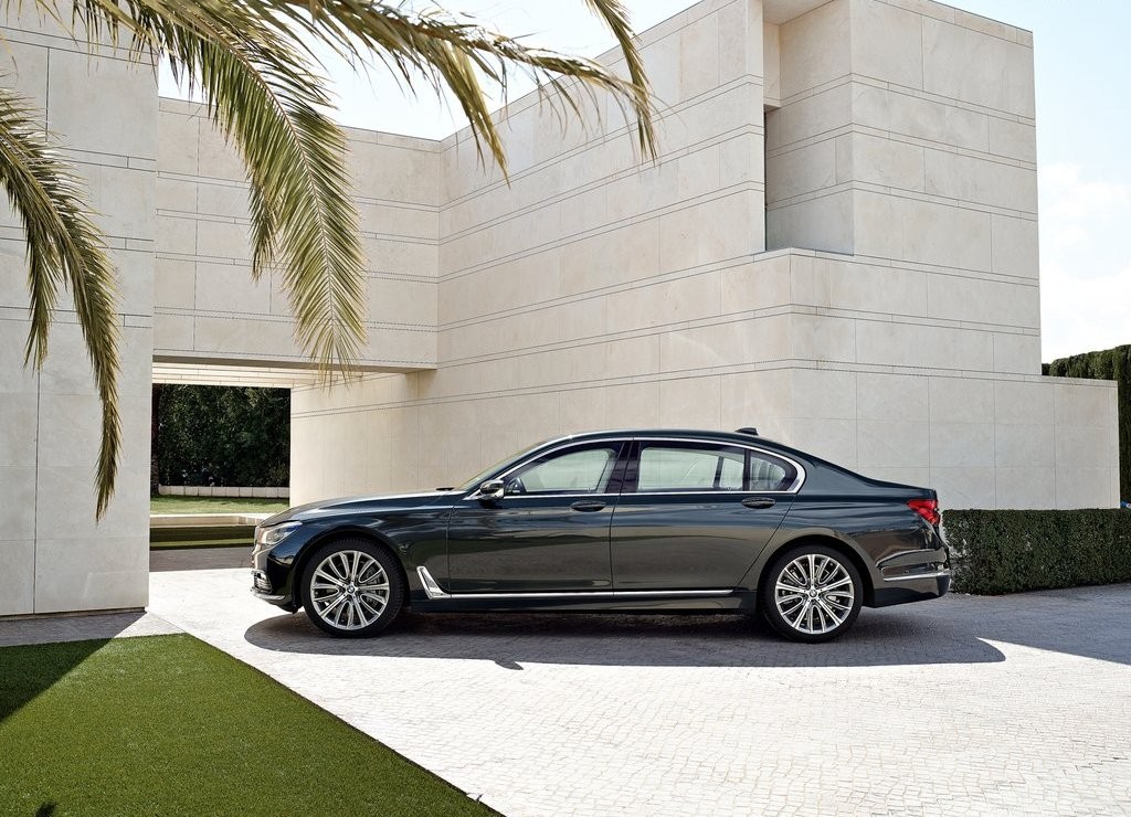 NOVA GERAÇÃO DO BMW SÉRIE 7 AGORA É OFICIAL, foto 12