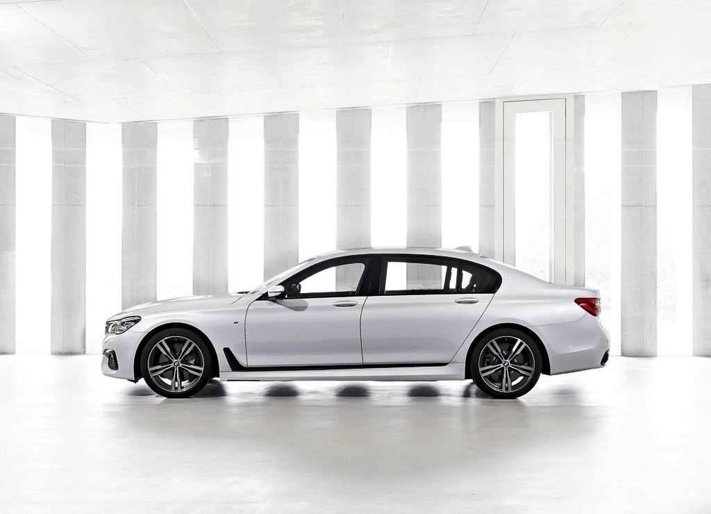 NOVA GERAÇÃO DO BMW SÉRIE 7 AGORA É OFICIAL, foto 13
