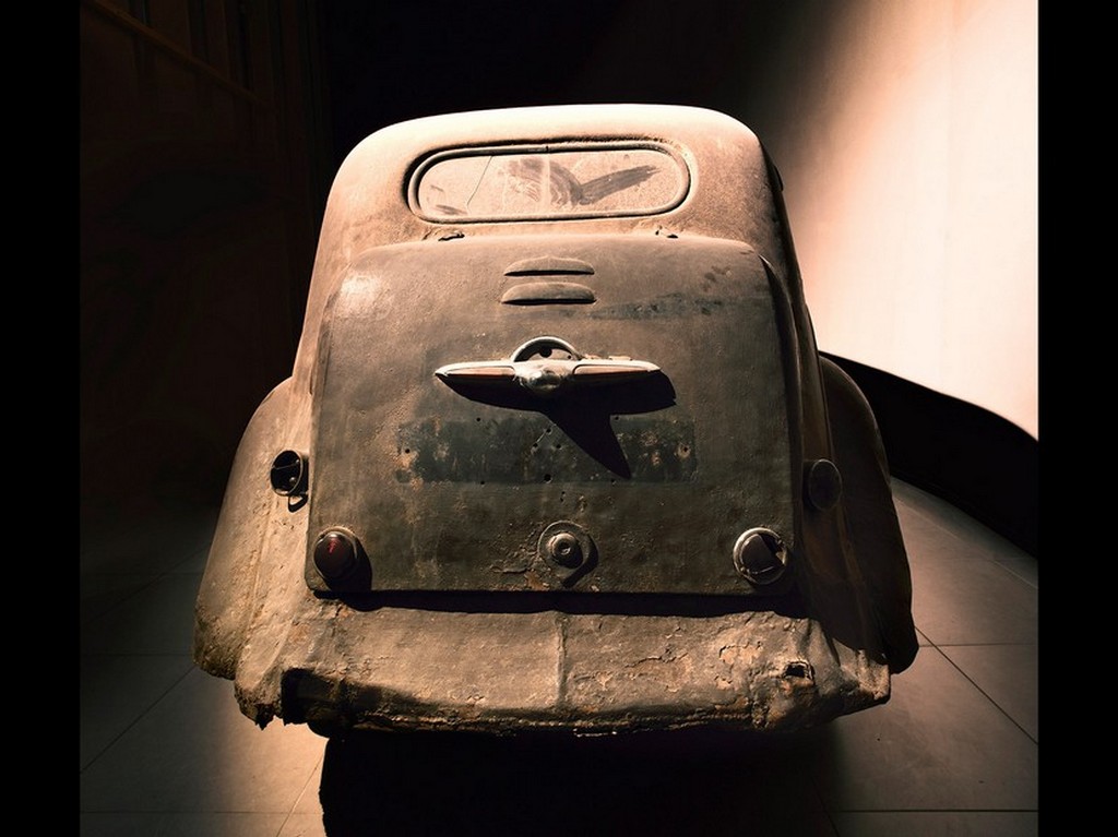 O TOYOTA MAIS ANTIGO JÁ FABRICADO DESCANSA NO MUSEU LOUWMAN NA HOLANDA, foto 4