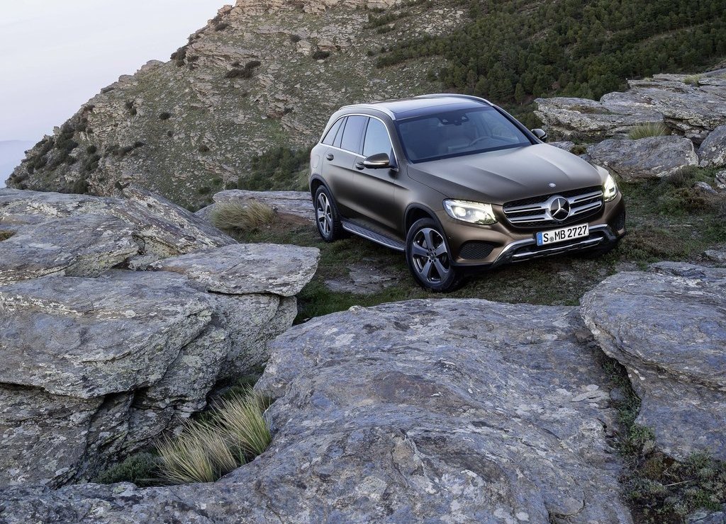 MERCEDES-BENZ REVELA O GLC, foto 6