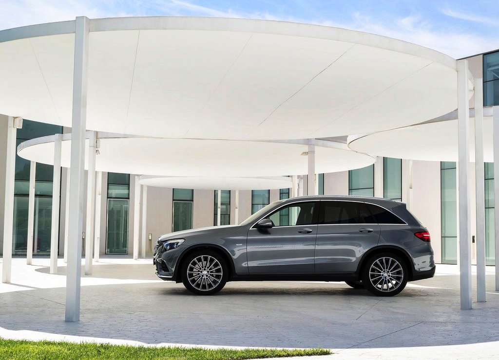 MERCEDES-BENZ REVELA O GLC, foto 16