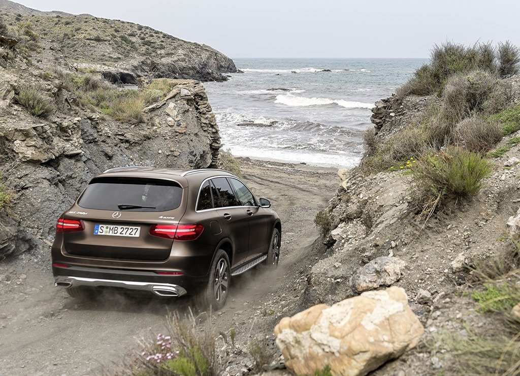 MERCEDES-BENZ REVELA O GLC, foto 24