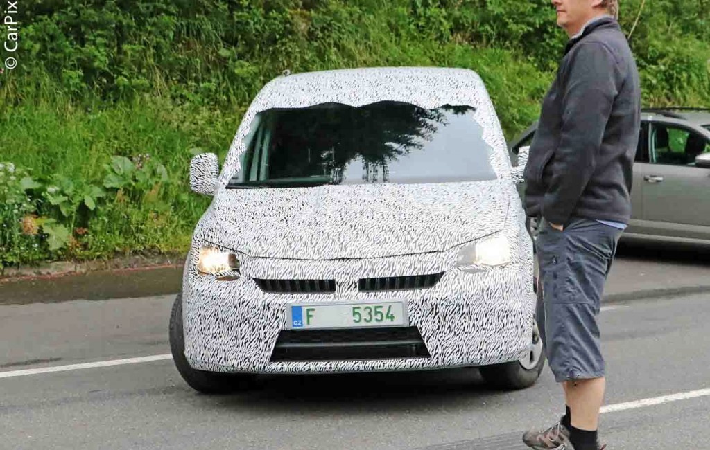 SKODA ROOMSTER SERÁ RENOVADO, foto 1