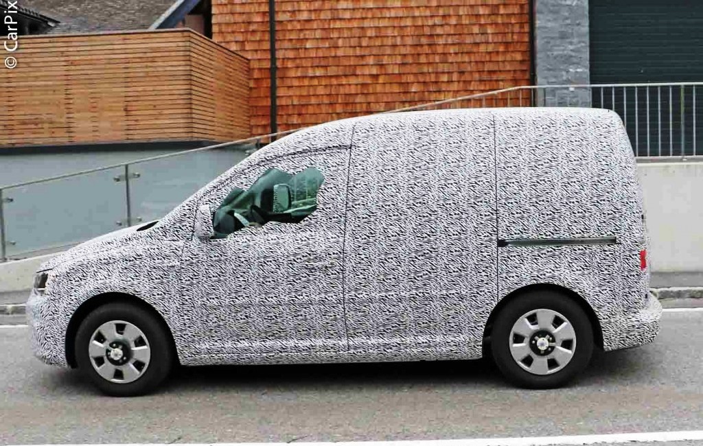 SKODA ROOMSTER SERÁ RENOVADO, foto 12