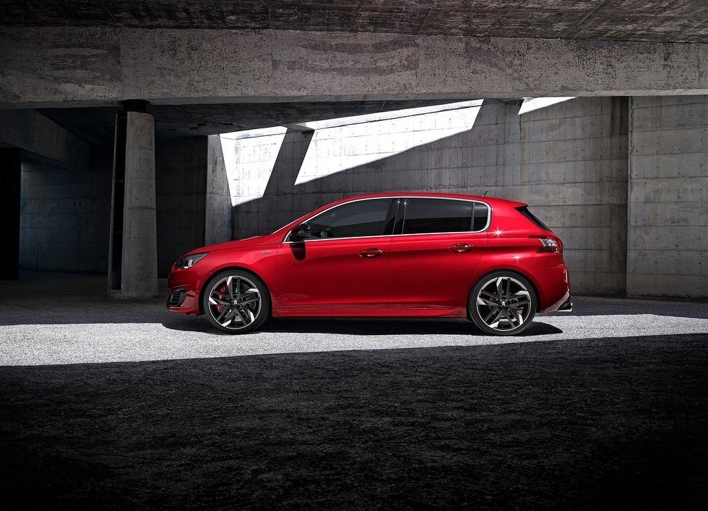 PEUGEOT REVELA O 308 GTi, foto 9