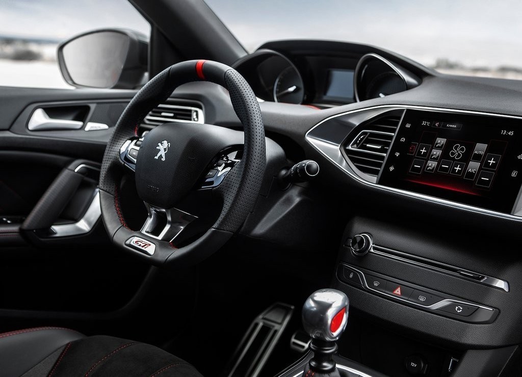 PEUGEOT REVELA O 308 GTi, foto 23