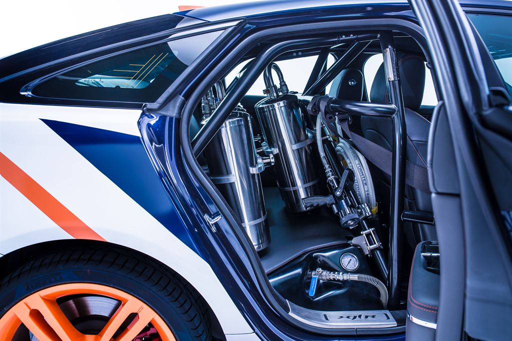 JAGUAR APRESENTA EM GOODWOOD O XJR RAPID RESPONSE VEHICLE, foto 5