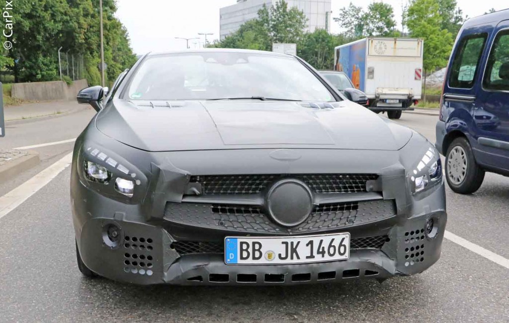 MERCEDES-BENZ SL TERÁ UM RESTYLING SIGNIFICATIVO, foto 1