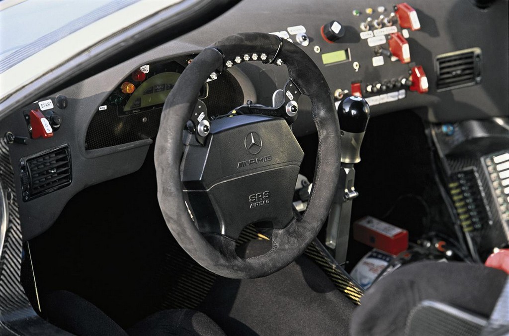 ANTIGOS MODELOS: MERCEDES-BENZ CLK GTR, foto 12