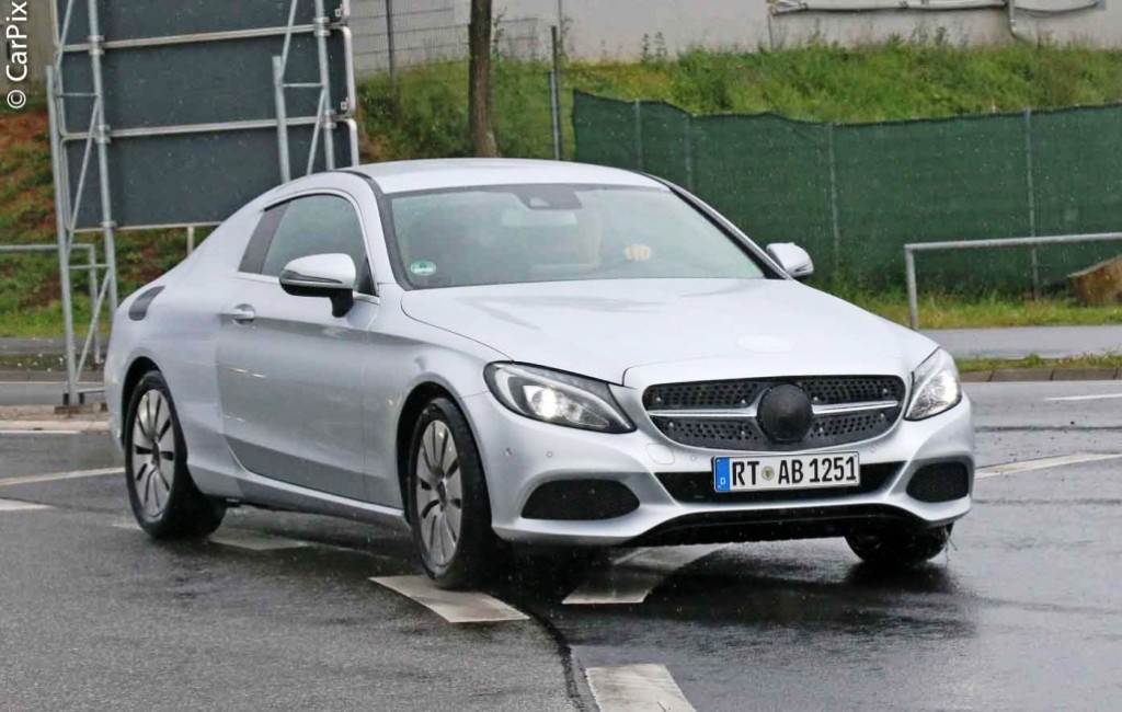NOVO MERCEDES-BENZ C CLASS COUPE PRONTO PARA FRANKFURT, foto 2