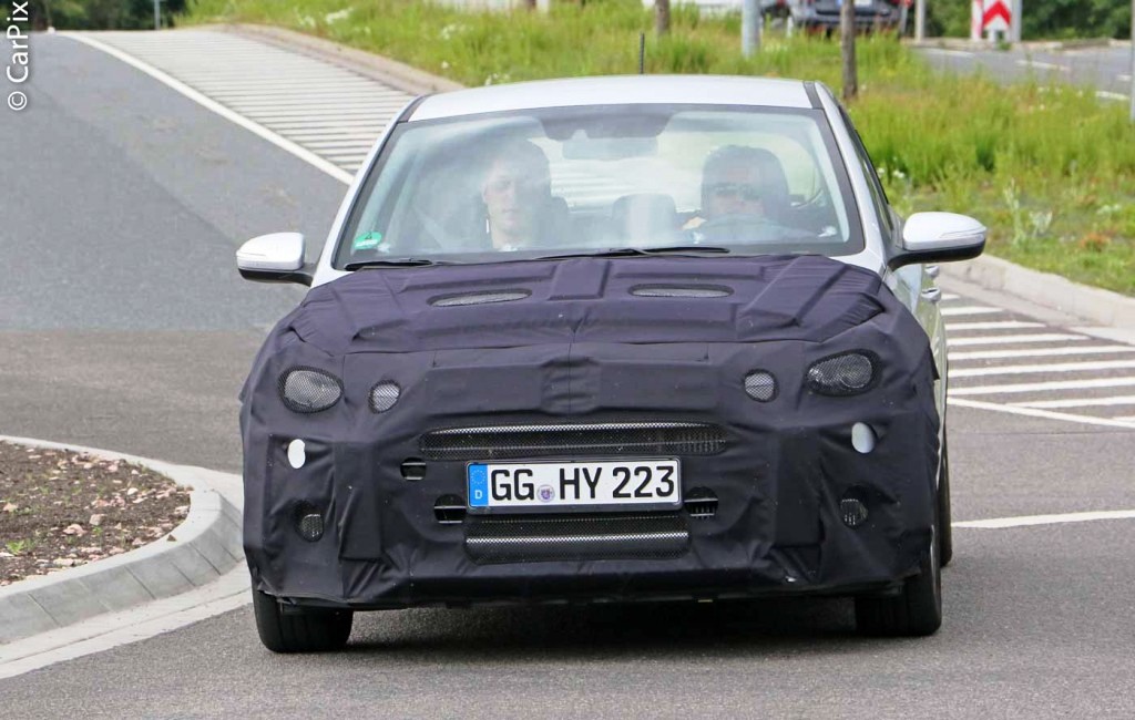 HYUNDAI JÁ ESTÁ TRABALHANDO NO FACELIFT DO i20, foto 1