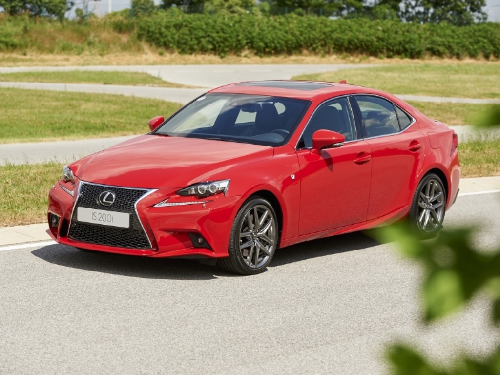 LEXUS APRESENTA O IS 200t, foto 4