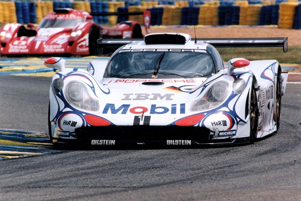 PORSCHE COMEMORA 17 VITÓRIAS NA CLASSIFICAÇÃO GERAL DAS 24 HORAS DE LE MANS, foto 3