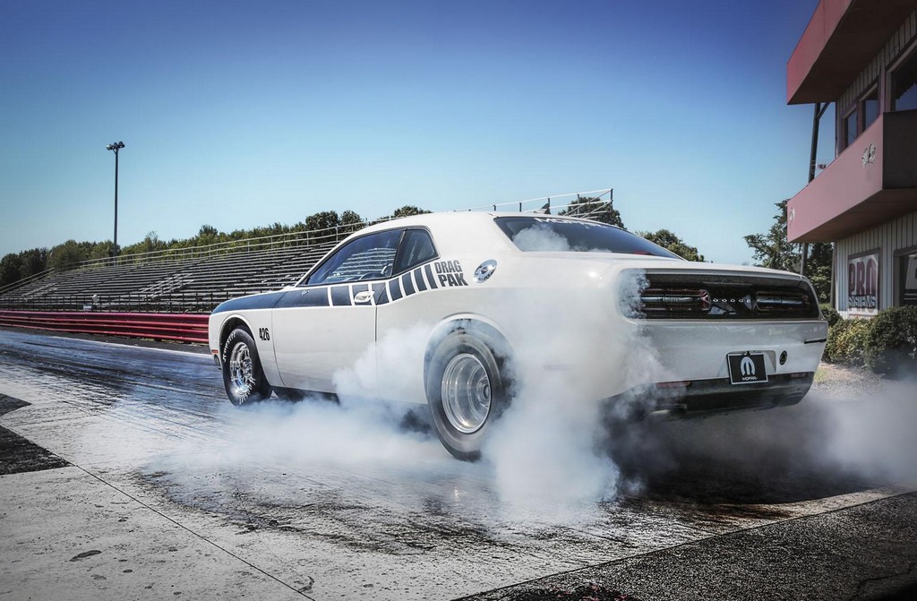 DODGE CHALLENGER DRAG PACK SERÁ OFERECIDO NAS CONCESSIONÁRIAS DOS EUA A PARTIR DE JULHO, foto 6