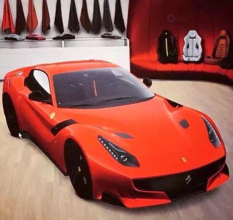 FERRARI F12 GTO: SURGEM AS PRIMEIRAS IMAGENS NA INTERNET, foto 1
