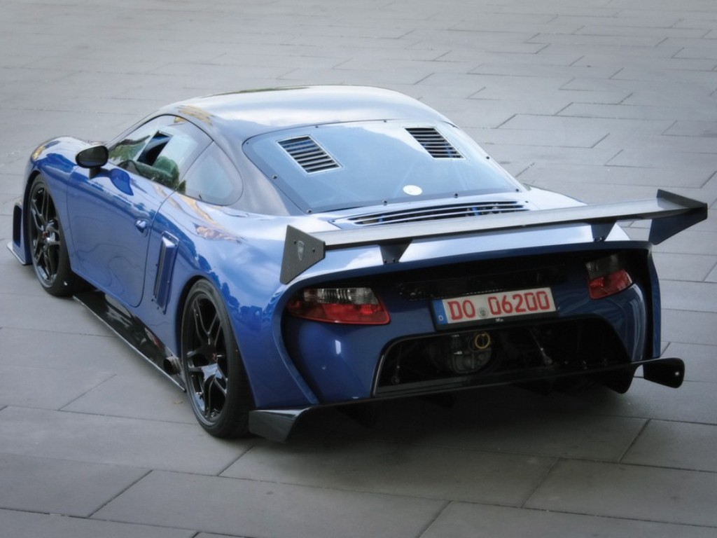 PORSCHE 911 GT9-R: 1.120 CV e 414 KM/H, foto 3