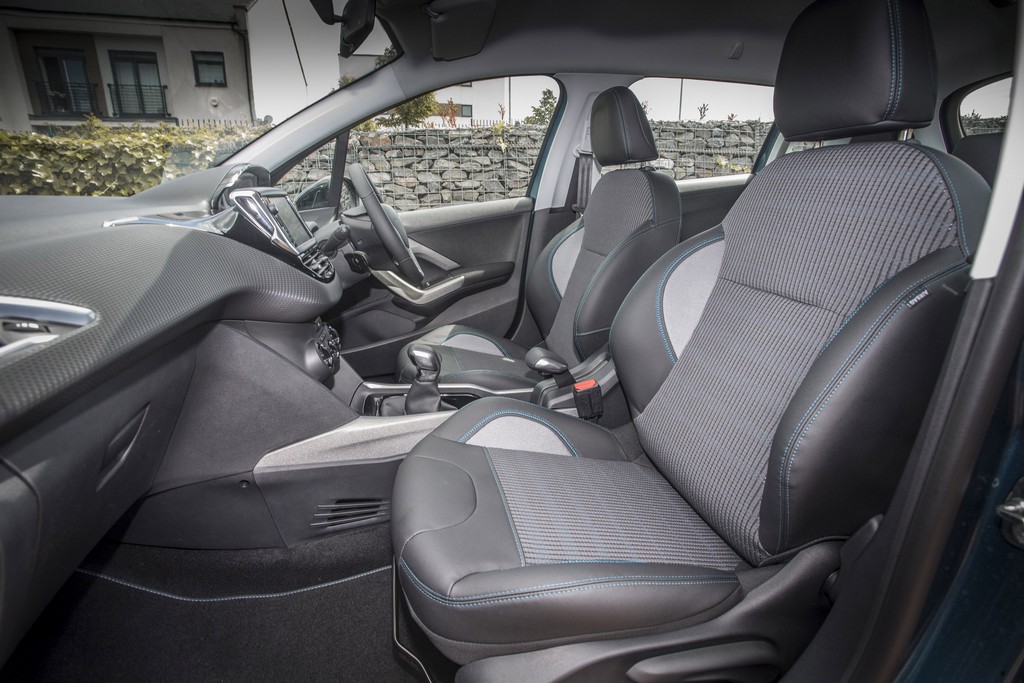 PEUGEOT 2008 URBAN CROSS É APRESENTADO NO REINO UNIDO, foto 4