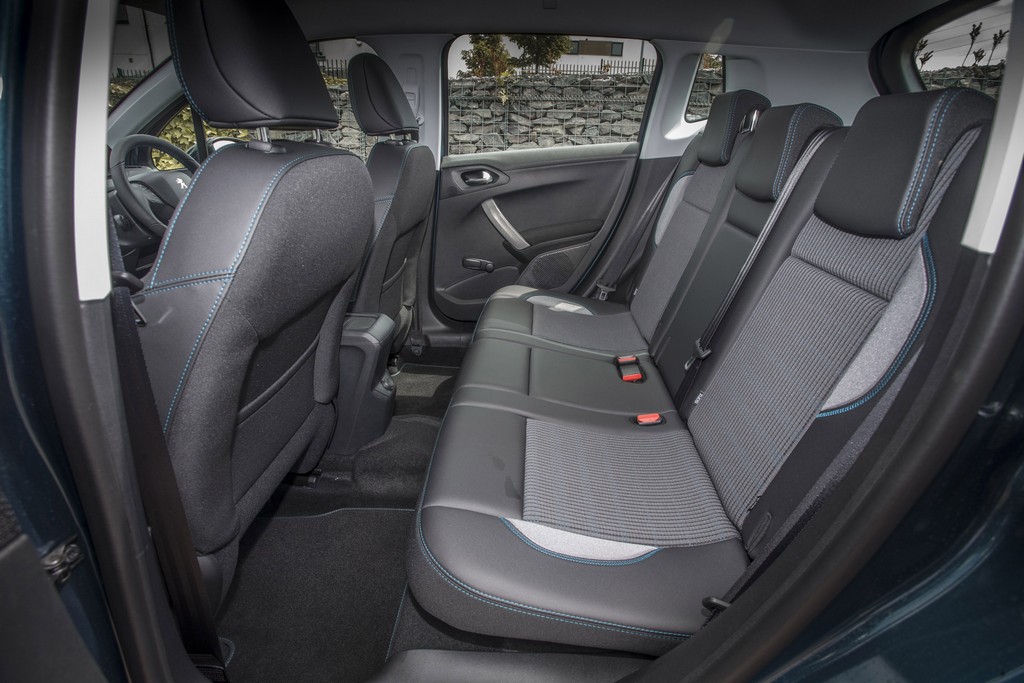 PEUGEOT 2008 URBAN CROSS É APRESENTADO NO REINO UNIDO, foto 5
