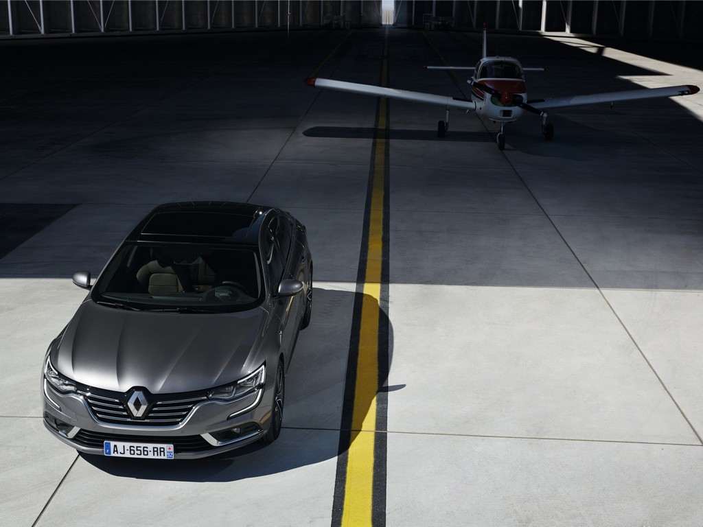 RENAULT REVELA O TALISMAN, SUCESSOR DO LAGUNA, foto 4