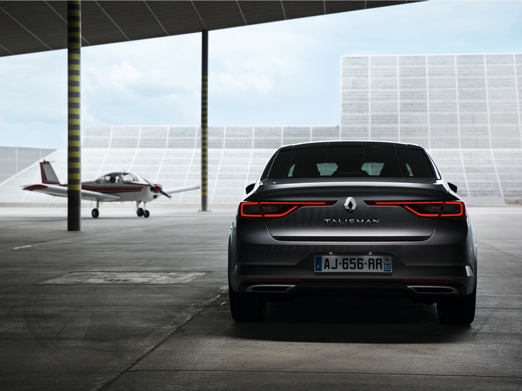 RENAULT REVELA O TALISMAN, SUCESSOR DO LAGUNA, foto 5