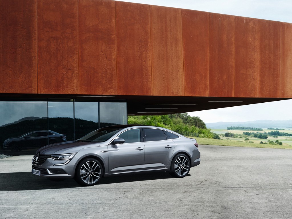 RENAULT REVELA O TALISMAN, SUCESSOR DO LAGUNA, foto 8