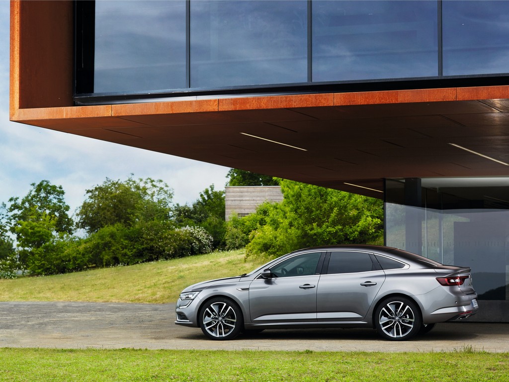 RENAULT REVELA O TALISMAN, SUCESSOR DO LAGUNA, foto 9