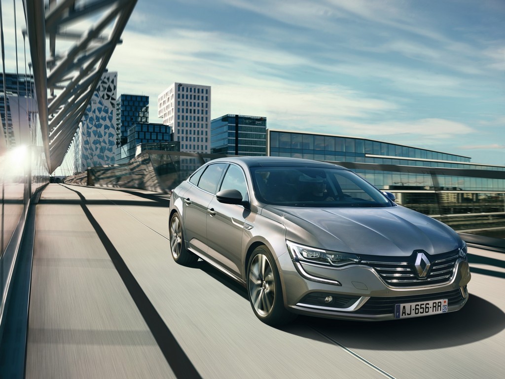 RENAULT REVELA O TALISMAN, SUCESSOR DO LAGUNA, foto 12