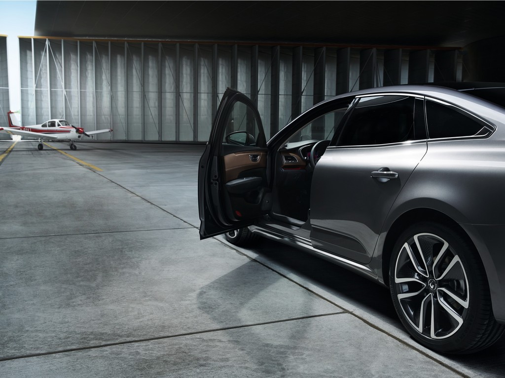 RENAULT REVELA O TALISMAN, SUCESSOR DO LAGUNA, foto 16