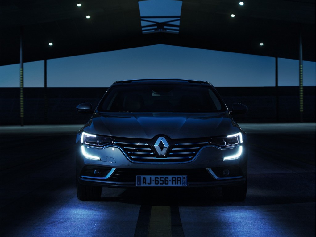 RENAULT REVELA O TALISMAN, SUCESSOR DO LAGUNA, foto 18