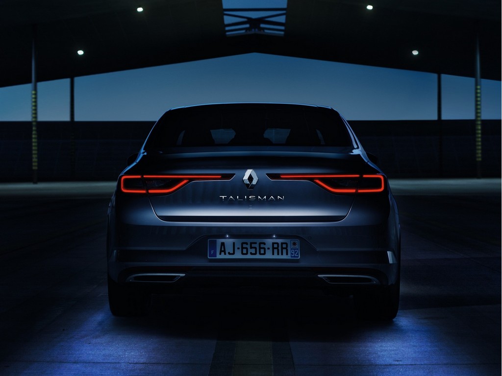 RENAULT REVELA O TALISMAN, SUCESSOR DO LAGUNA, foto 19