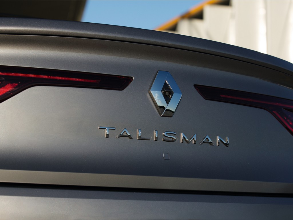 RENAULT REVELA O TALISMAN, SUCESSOR DO LAGUNA, foto 32