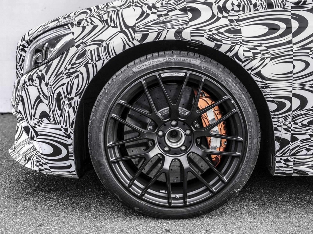 MERCEDES-AMG C 63 COUPE SERÁ MOSTRADO EM FRANKFURT, foto 2