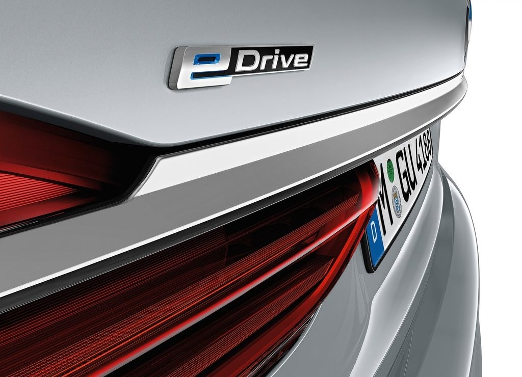 BMW 740e: CHEGAM OS HÍBRIDOS PLUG-IN DA SÉRIE 7, foto 5