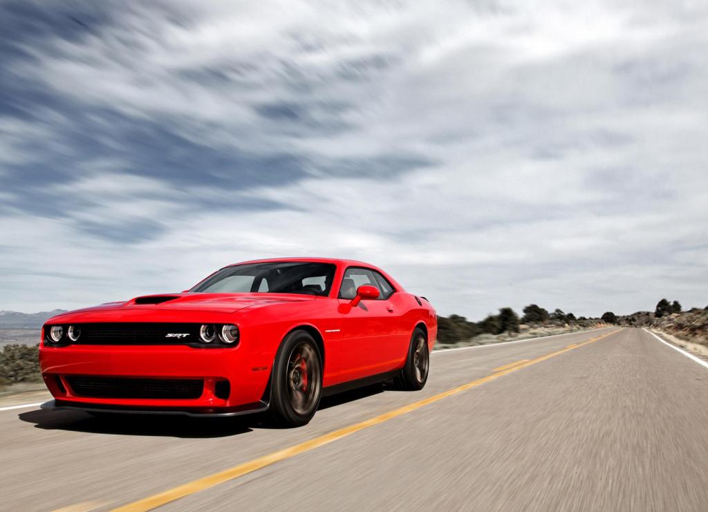 DODGE APRESENTA OS MODELOS 2016 DO CHALLENGER E DO CHARGER SRT HELLCAT, foto 3