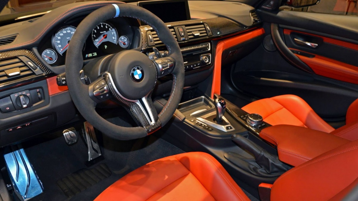 BMW INDIVIDUAL MOSTRA O M3 SEDAN TANZANITA BLUE, foto 3