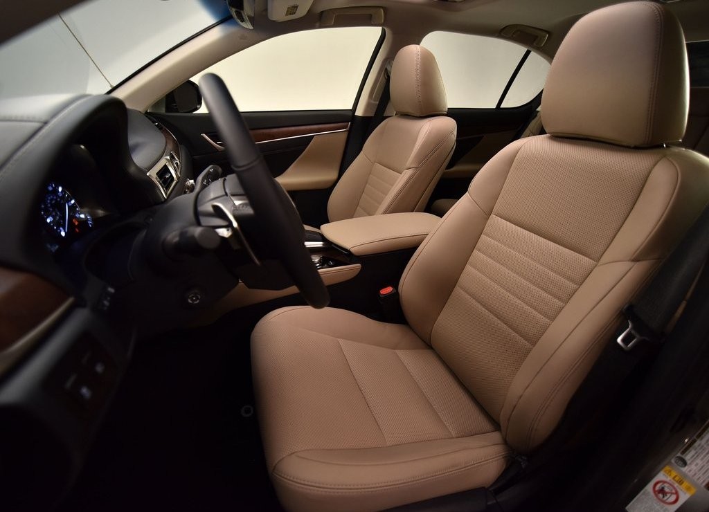 LEXUS MOSTROU O FACELIFT DA LINHA GS, foto 11