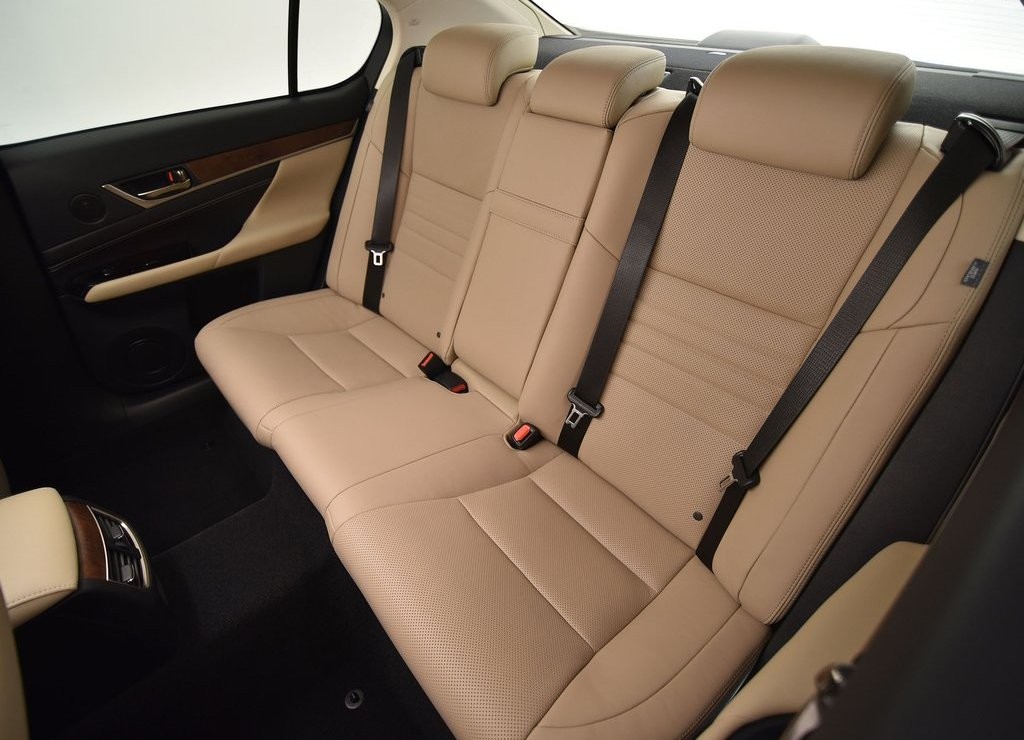 LEXUS MOSTROU O FACELIFT DA LINHA GS, foto 12