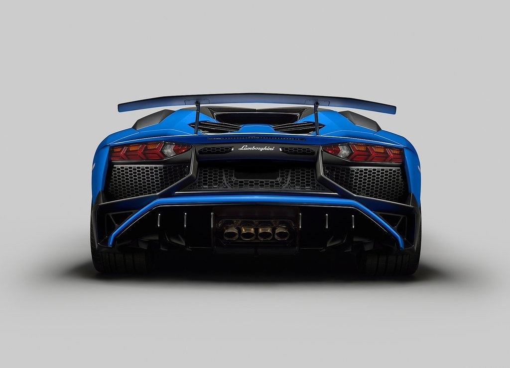 LAMBORGHINI REVELOU O AVENTADOR SV ROADSTER, foto 7