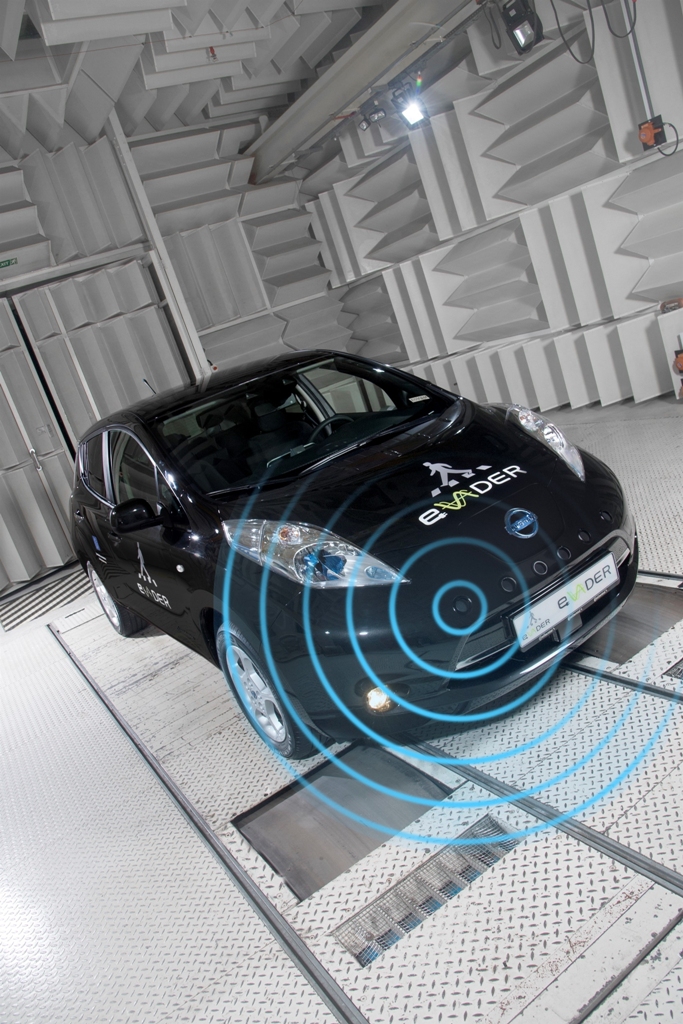 NISSAN LEVA SUA EXPERIÊNCIA COM CARROS ELÉTRICOS AO PROJETO EUROPEU DE ALERTA DE PEDESTRES eVADER, foto 1