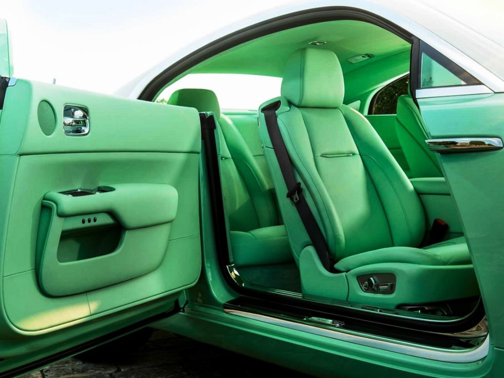 ROLLS-ROYCE MOSTRA MAIS UMA EDIÇÃO ESPECIAL DO WRAITH, foto 4