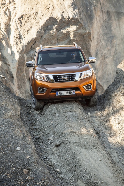 NISSAN REVELA A NP300 NAVARA EM SUA VERSÃO PARA O MERCADO EUROPEU, foto 7