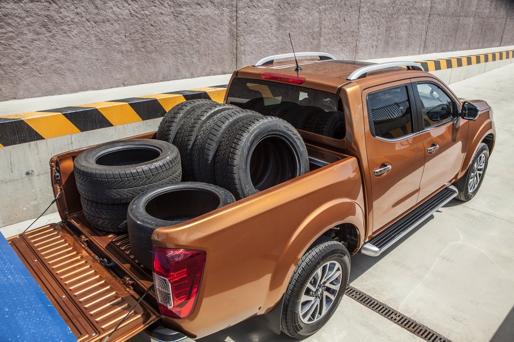 NISSAN REVELA A NP300 NAVARA EM SUA VERSÃO PARA O MERCADO EUROPEU, foto 9