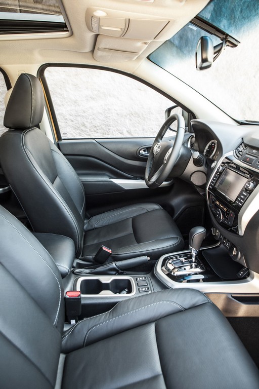 NISSAN REVELA A NP300 NAVARA EM SUA VERSÃO PARA O MERCADO EUROPEU, foto 10