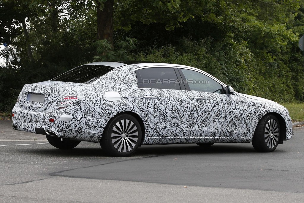 PODEREMOS VER EM BREVE UM MERCEDES-MAYBACH E CLASS, foto 12