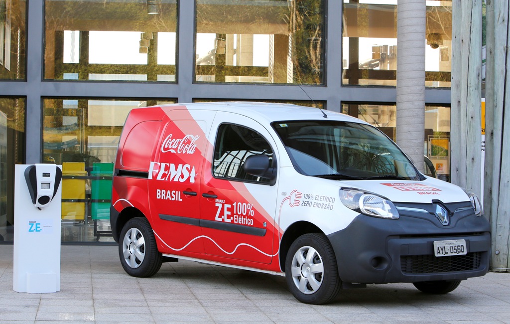 COCA-COLA UTILIZARÁ RENAULT KANGOO 100% ELÉTRICO EM CURITIBA, foto 1