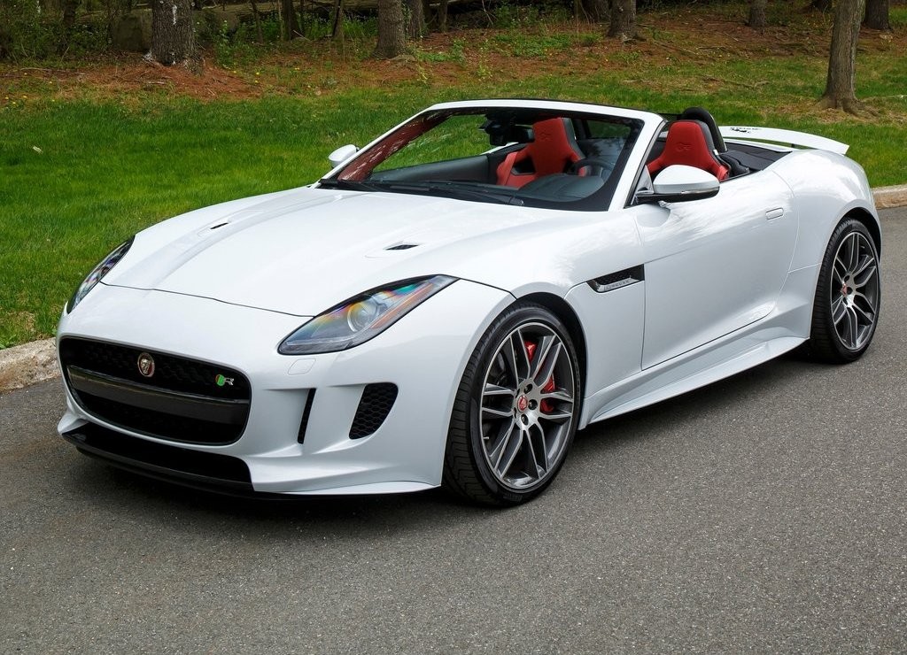 LINHA F-TYPE 2016 CHEGA AO BRASIL COM OPÇÃO DE TRAÇÃO INTEGRAL E DIREÇÃO ELÉTRICA ASSISTIDA, foto 7