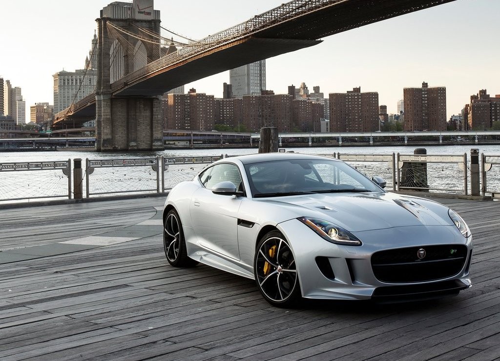 LINHA F-TYPE 2016 CHEGA AO BRASIL COM OPÇÃO DE TRAÇÃO INTEGRAL E DIREÇÃO ELÉTRICA ASSISTIDA, foto 8