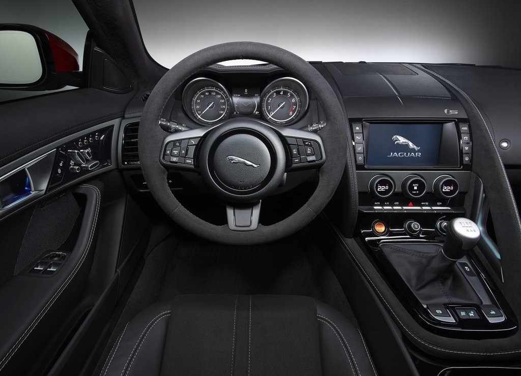 LINHA F-TYPE 2016 CHEGA AO BRASIL COM OPÇÃO DE TRAÇÃO INTEGRAL E DIREÇÃO ELÉTRICA ASSISTIDA, foto 19