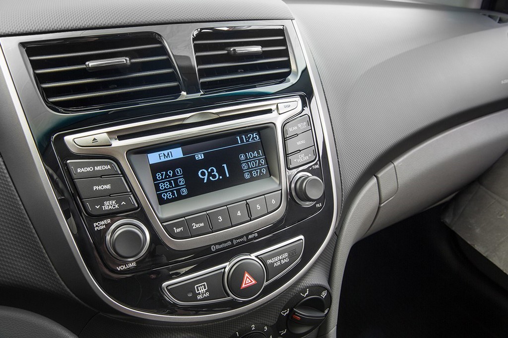 HYUNDAI APRESENTA NOS EUA O ACCENT 2016, foto 9